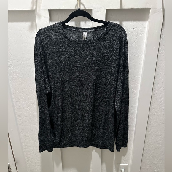 Athleta Charcoal Long Sleeve Mindful Pullover! - Picture 3 of 6